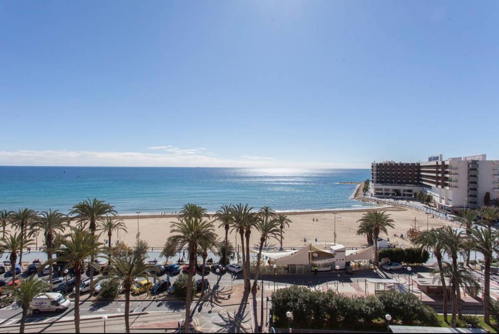 Apartamentos Bahia Alicante Buitenkant foto